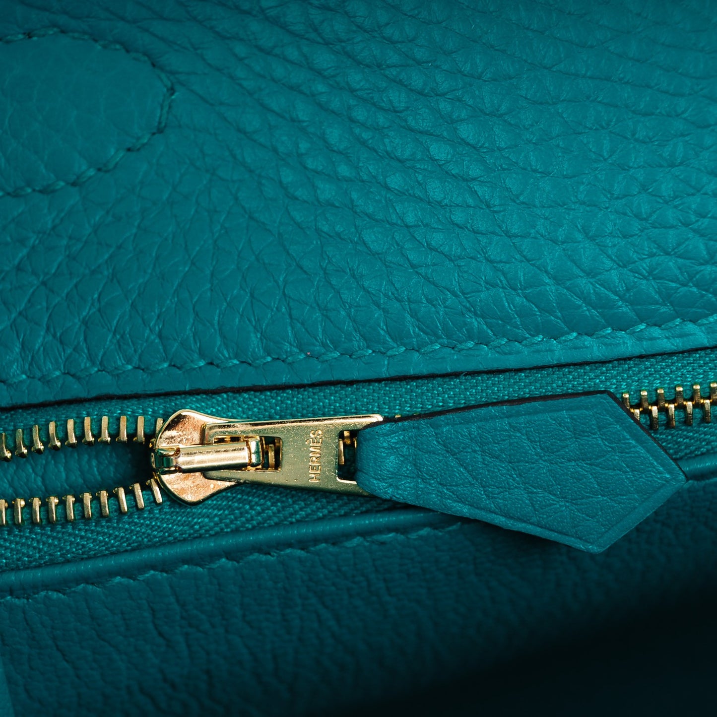 Taurillon Clemence Kelly Retourne 28 Bleu Paon