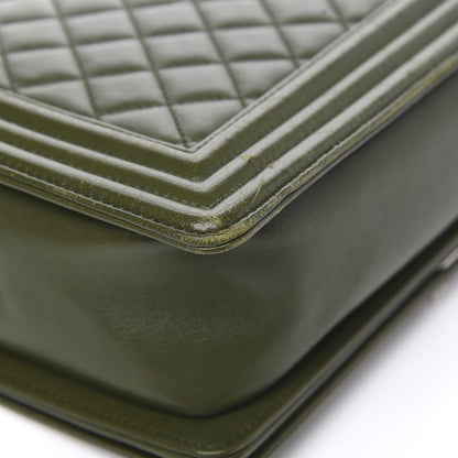 Chanel Lambskin Quilted New Medium Boy Flap Dark Green 16 of 21