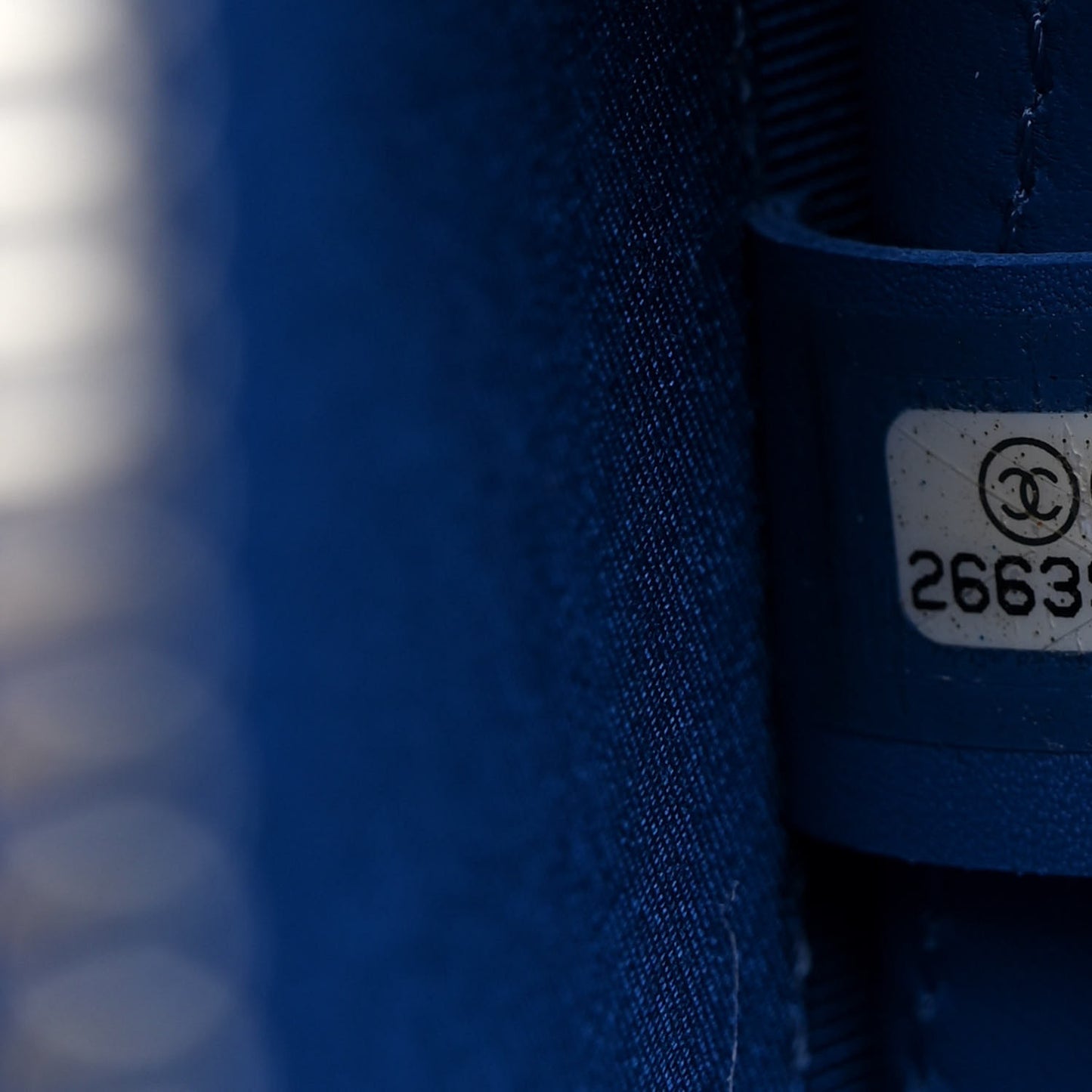 Patent Round As Earth Evening Bag Blue