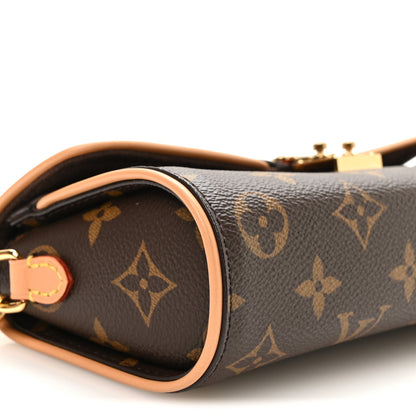 Louis Vuitton Monogram Pochette Camille 8 of 10