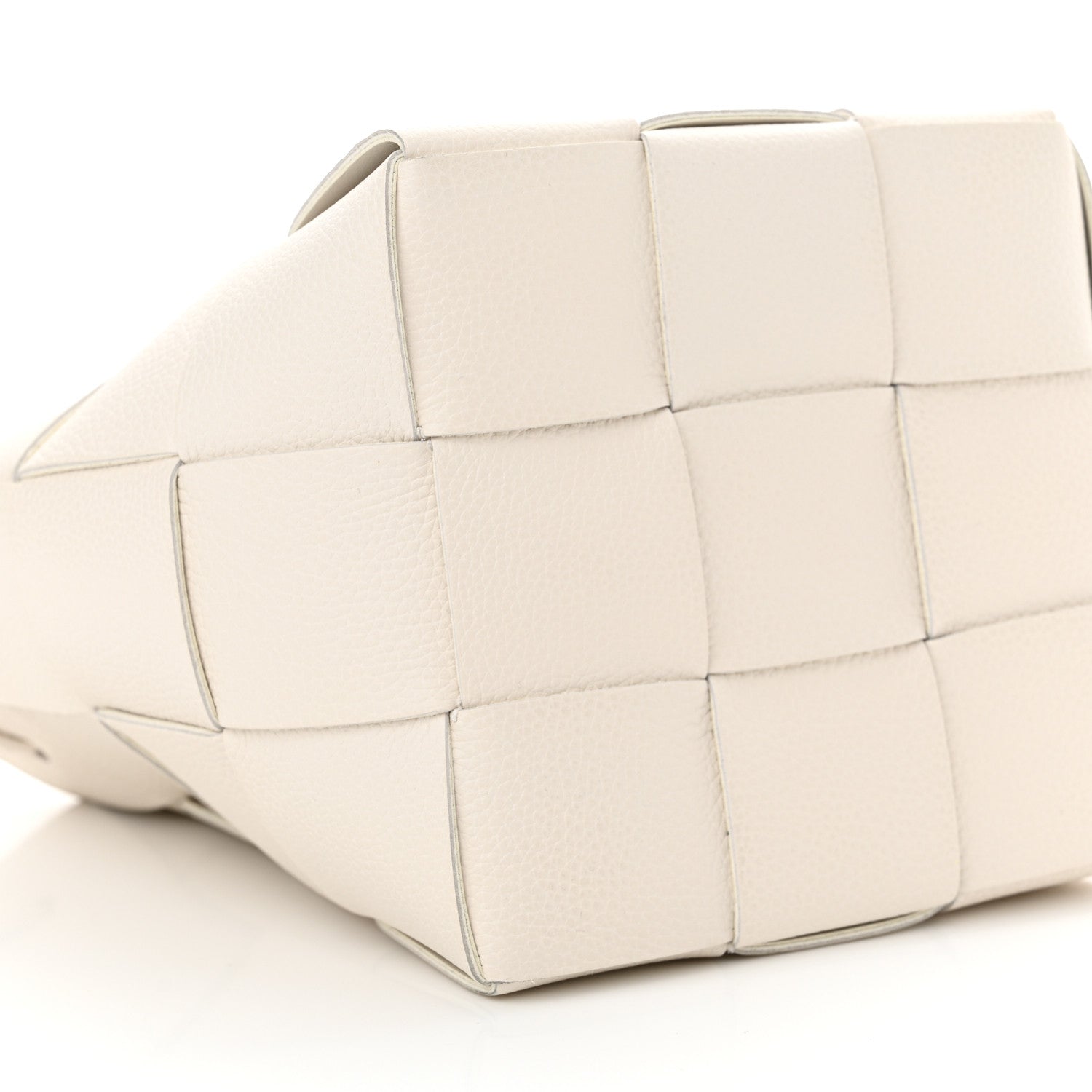 Bottega Veneta Lambskin Maxi Intrecciato Small Cassette Crossbody Bucket Bag White 8 of 9