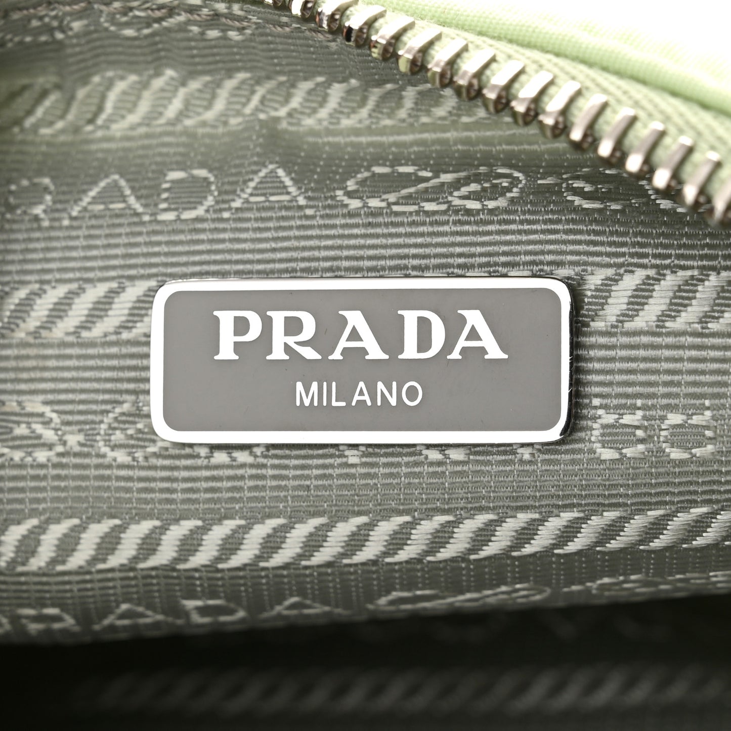 Saffiano Lux Re-Edition 2005 Shoulder Bag Acqua