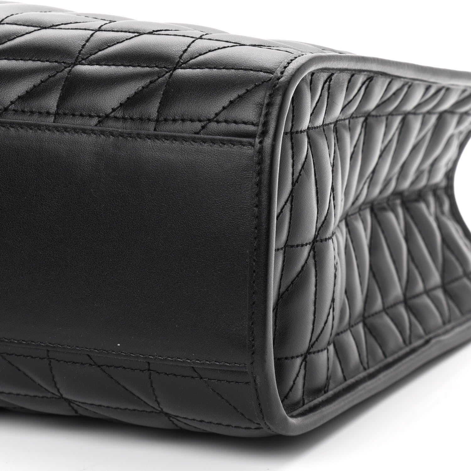 Gucci Calfskin Matelasse Aria Medium GG Marmont Shoulder Tote Black 9 of 9