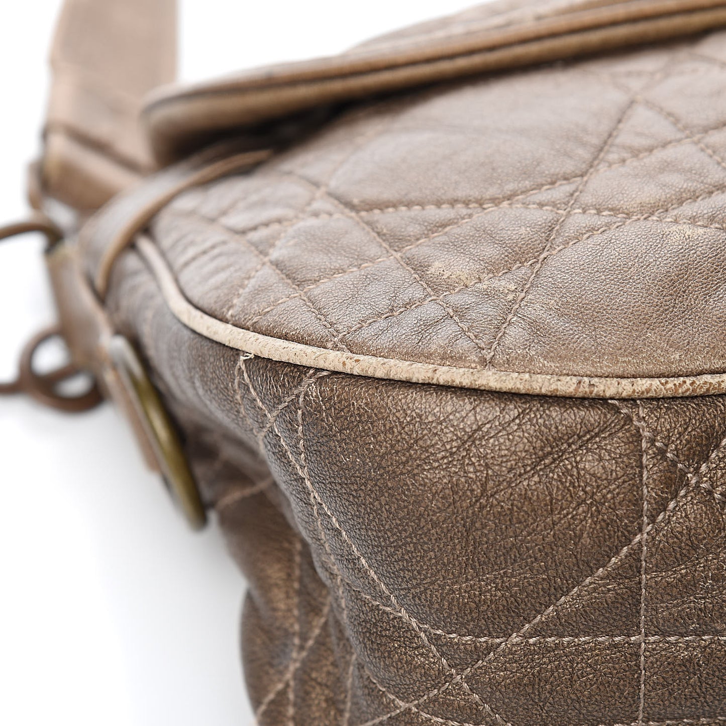 Lambskin Cannage Shoulder Bag Bronze