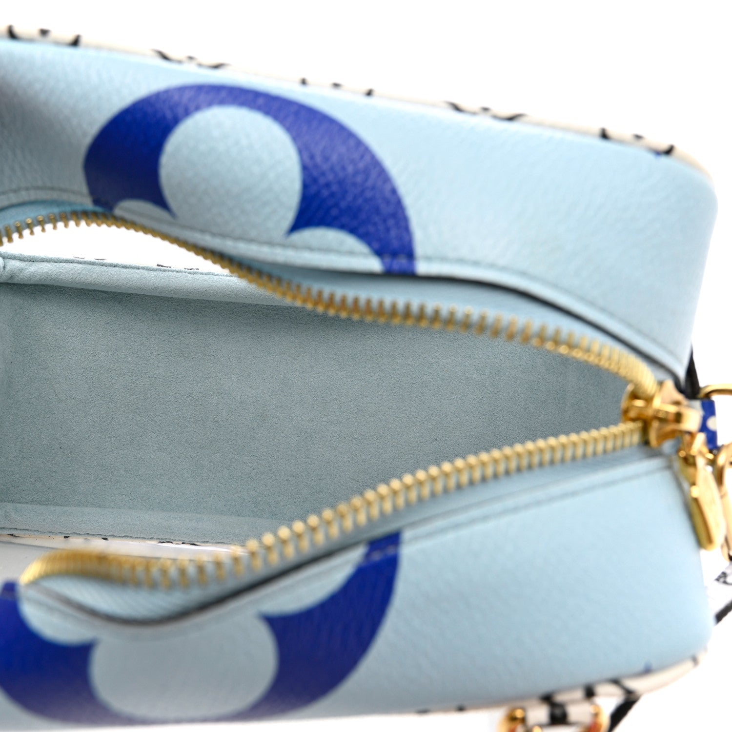 Louis Vuitton Monogram Giant Hawaii Beach Pouch Blue 5 of 10