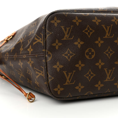 Louis Vuitton Monogram Neverfull MM 9 of 24