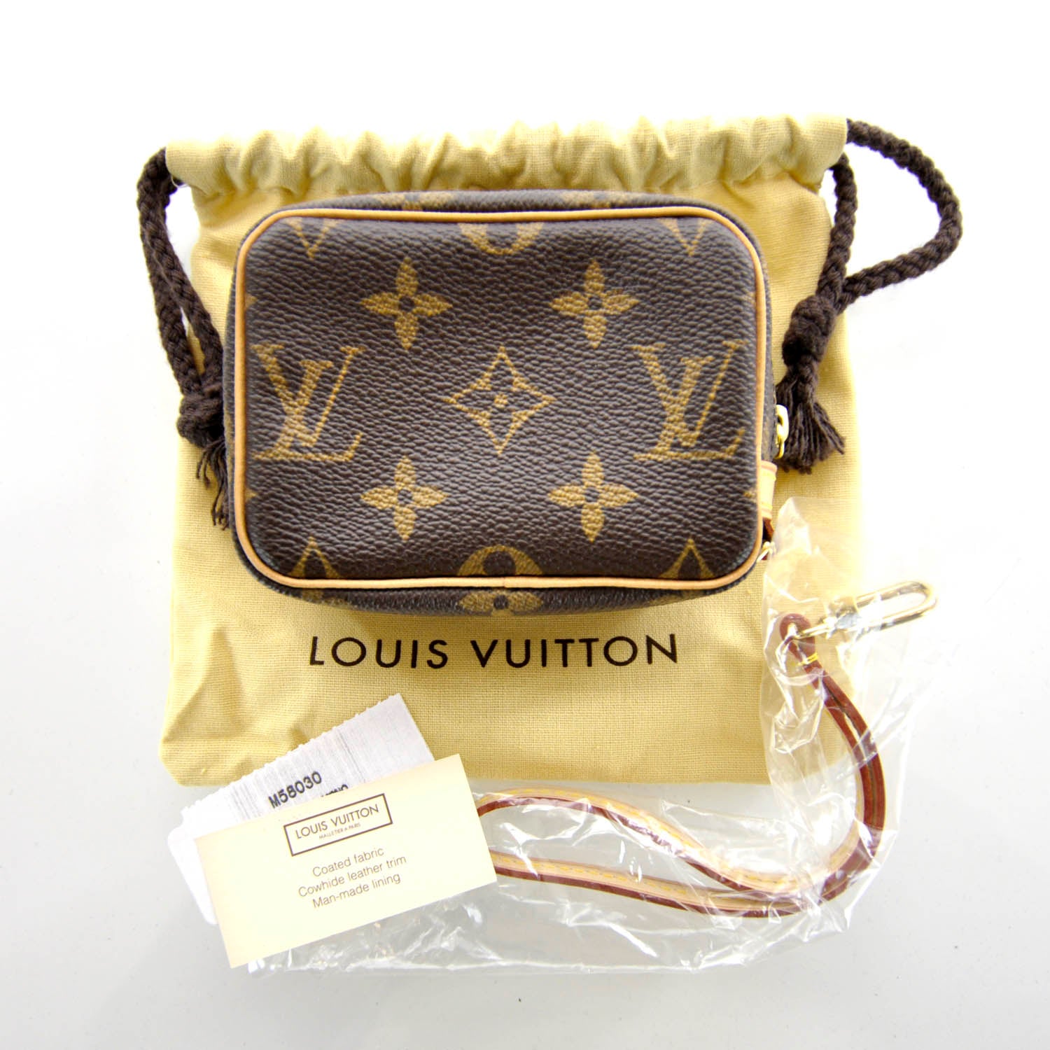 Louis Vuitton Monogram Wapity Case 7 of 10