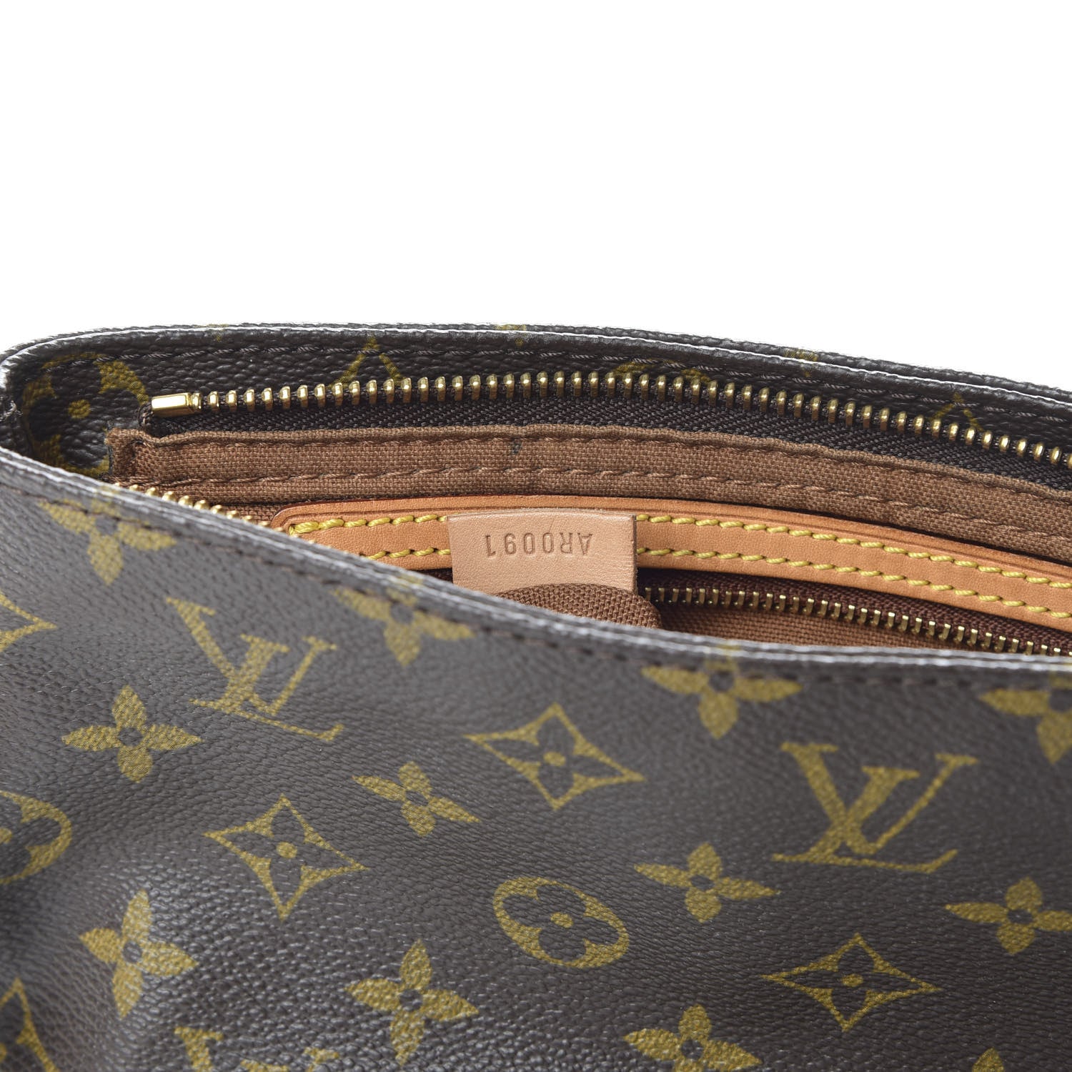 Louis Vuitton Monogram Trotteur 7 of 10