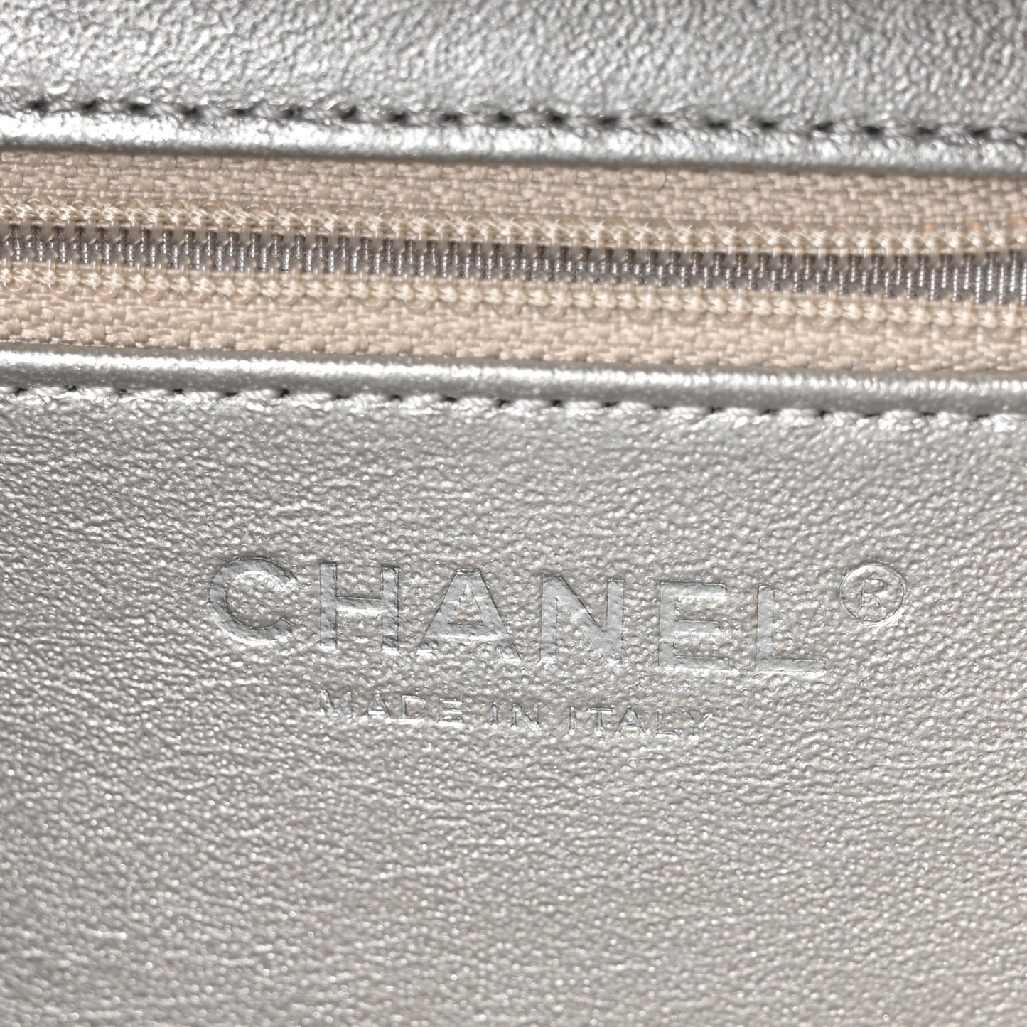 Metallic Caviar Quilted Large CC Filigree Vanity Case Silver