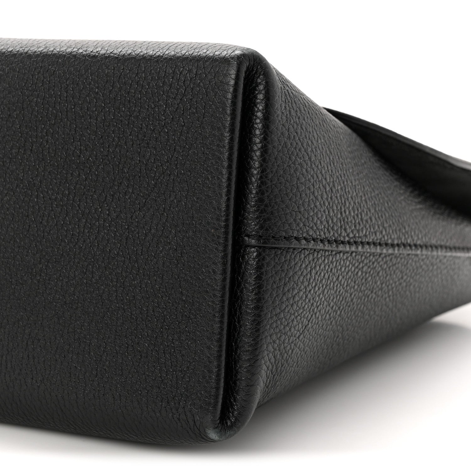 Louis Vuitton Taurillon Volta Black 9 of 9