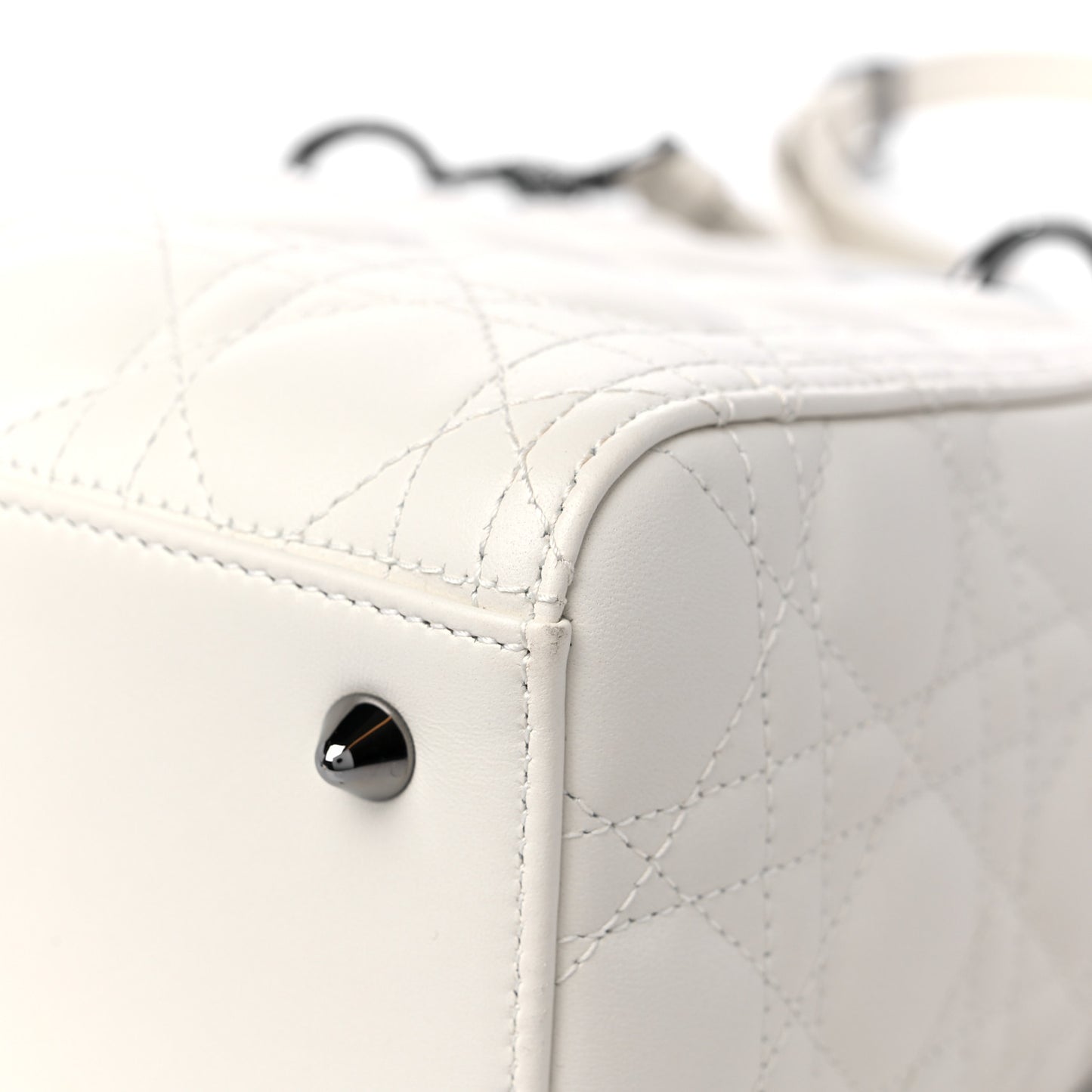 Lambskin Cannage Medium Lady Dior White