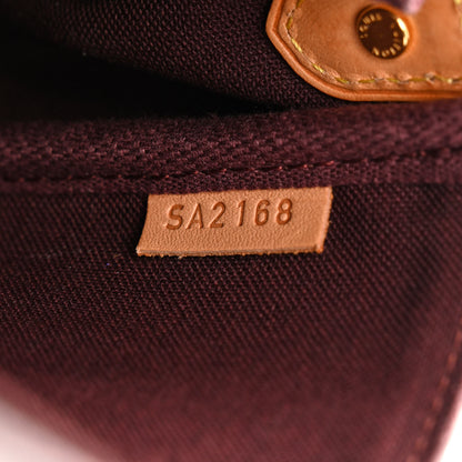 Louis Vuitton Monogram Favorite MM 7 of 11