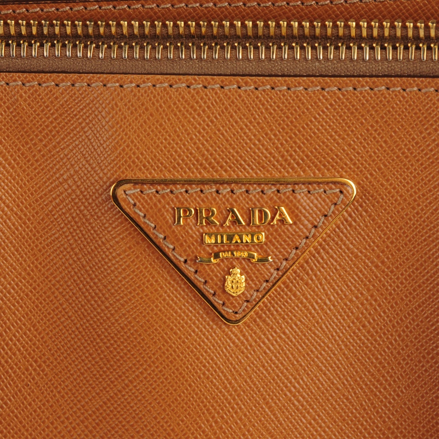 Saffiano Lux Extra Large Galleria Double Zip Tote Caramel