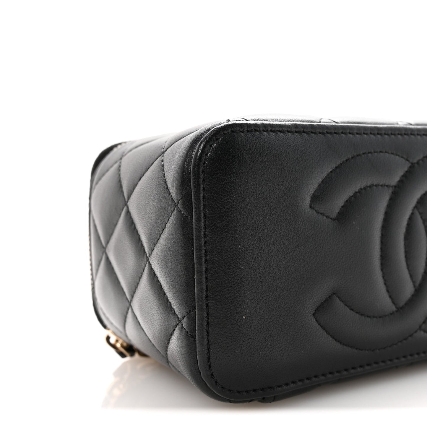 Lambskin Quilted Small Top Handle Vanity Case With Chain Black