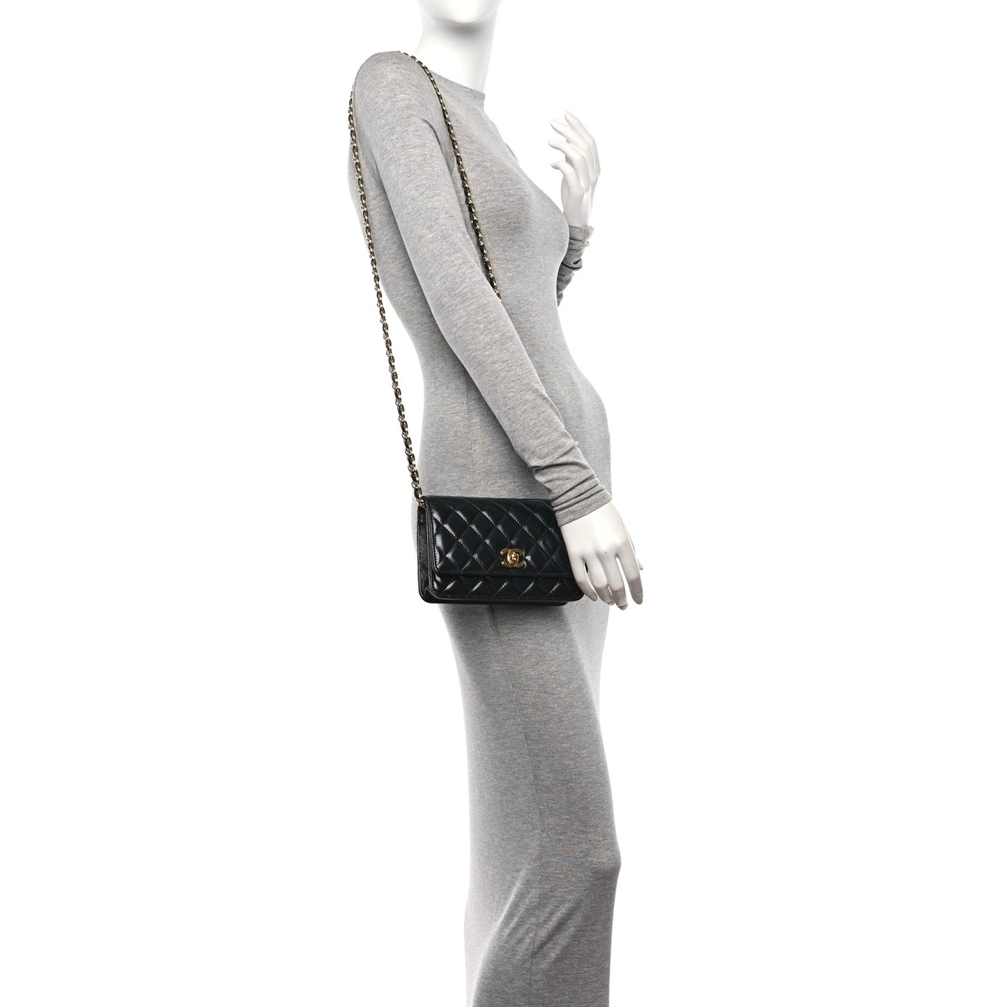 Shiny Lambskin Quilted Golden Links Wallet On Chain WOC Black