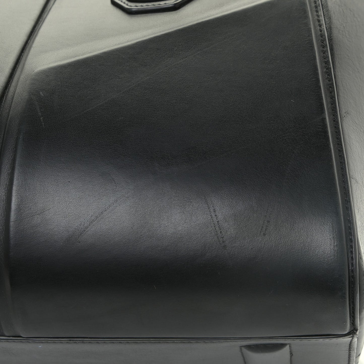 Calfskin 3D Medium Antigona Black