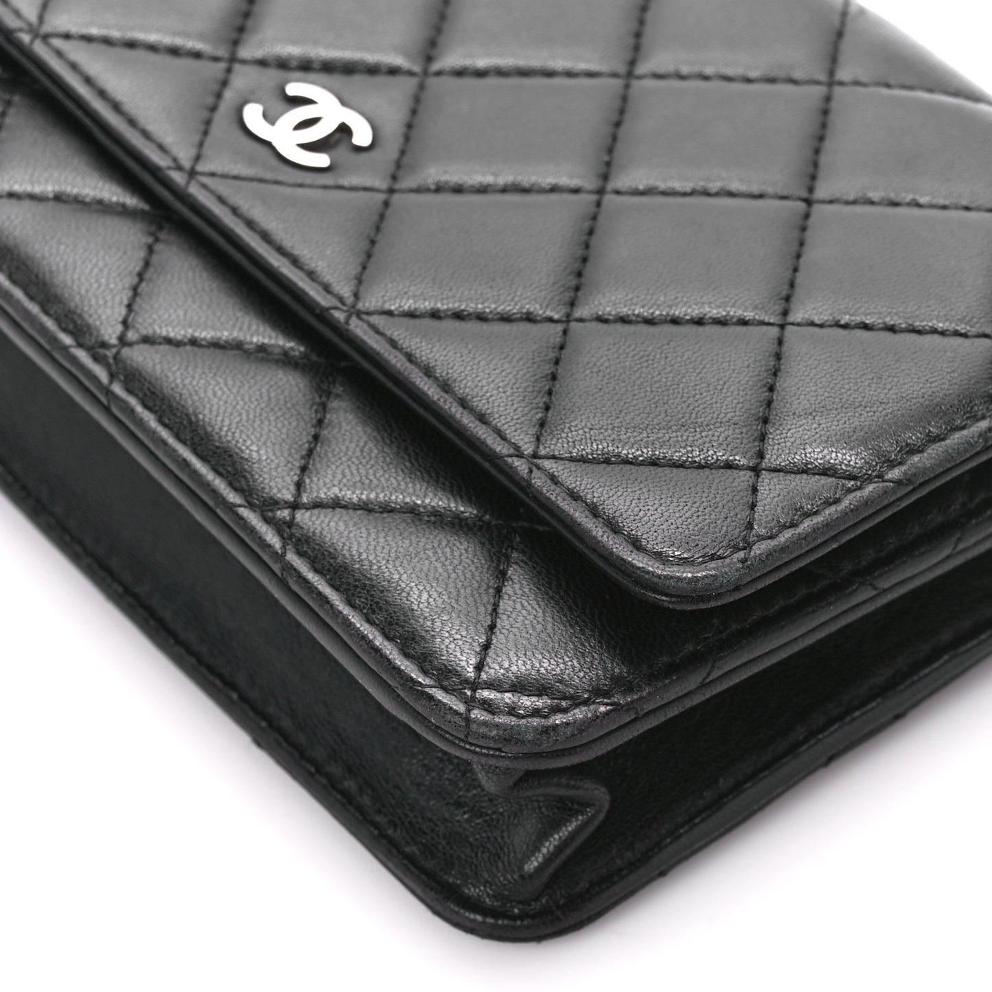 Lambskin Quilted Wallet On Chain WOC Black