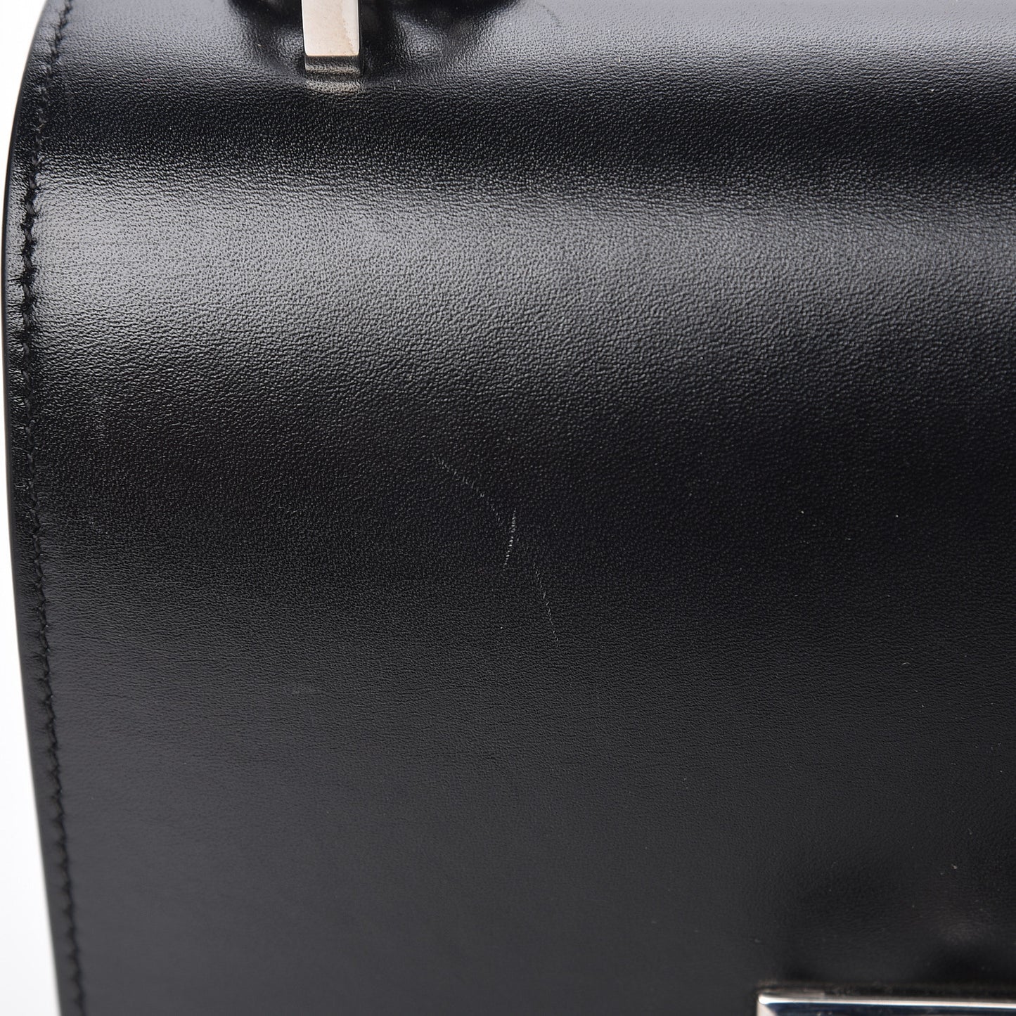 Calfskin Knuckle Shoulder Bag Black