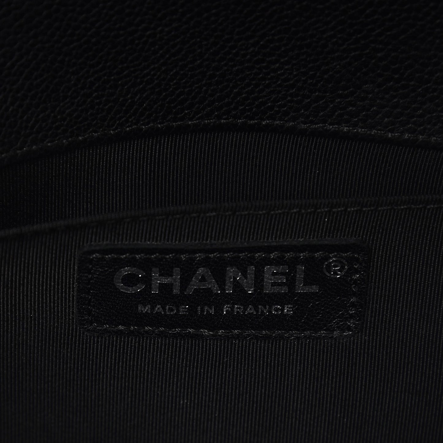 Caviar Quilted Medium Boy Flap Black