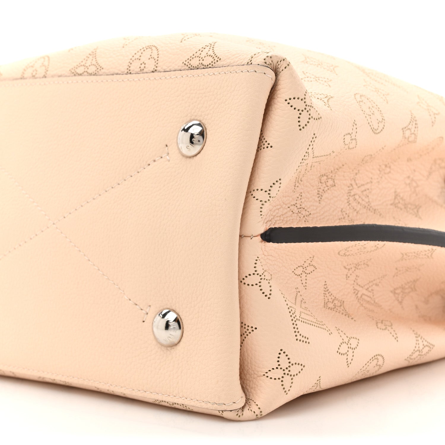 Louis Vuitton Mahina Muria Creme 8 of 9