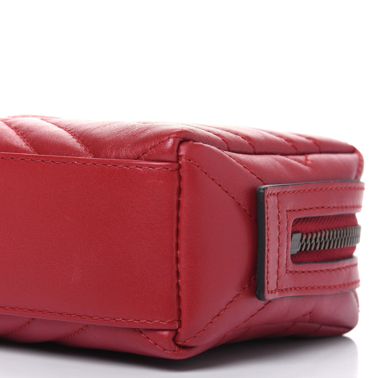 Calfskin Matelasse GG Marmont Cosmetic Case Hibiscus Red