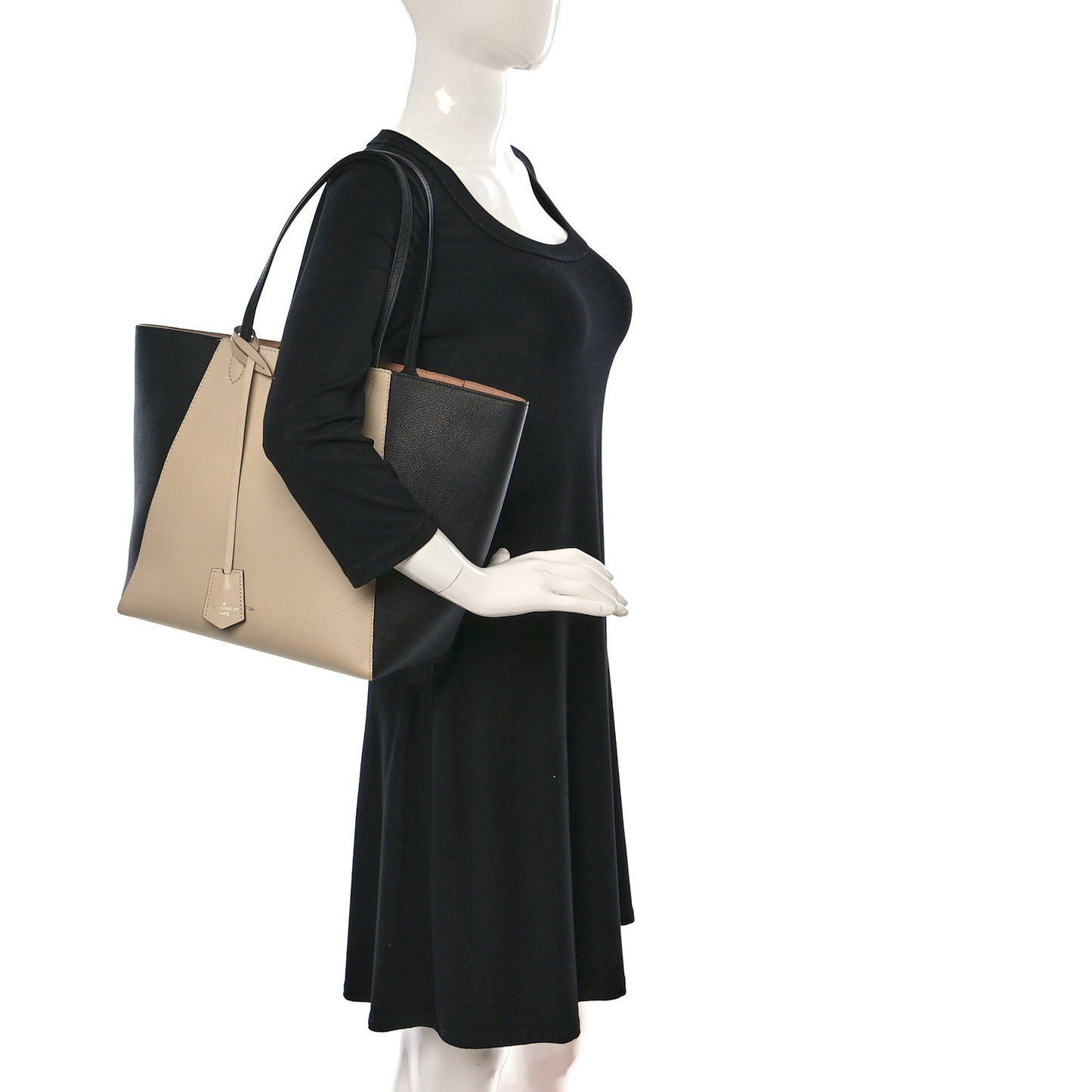 Calfskin Lockme Cabas Vanille Black