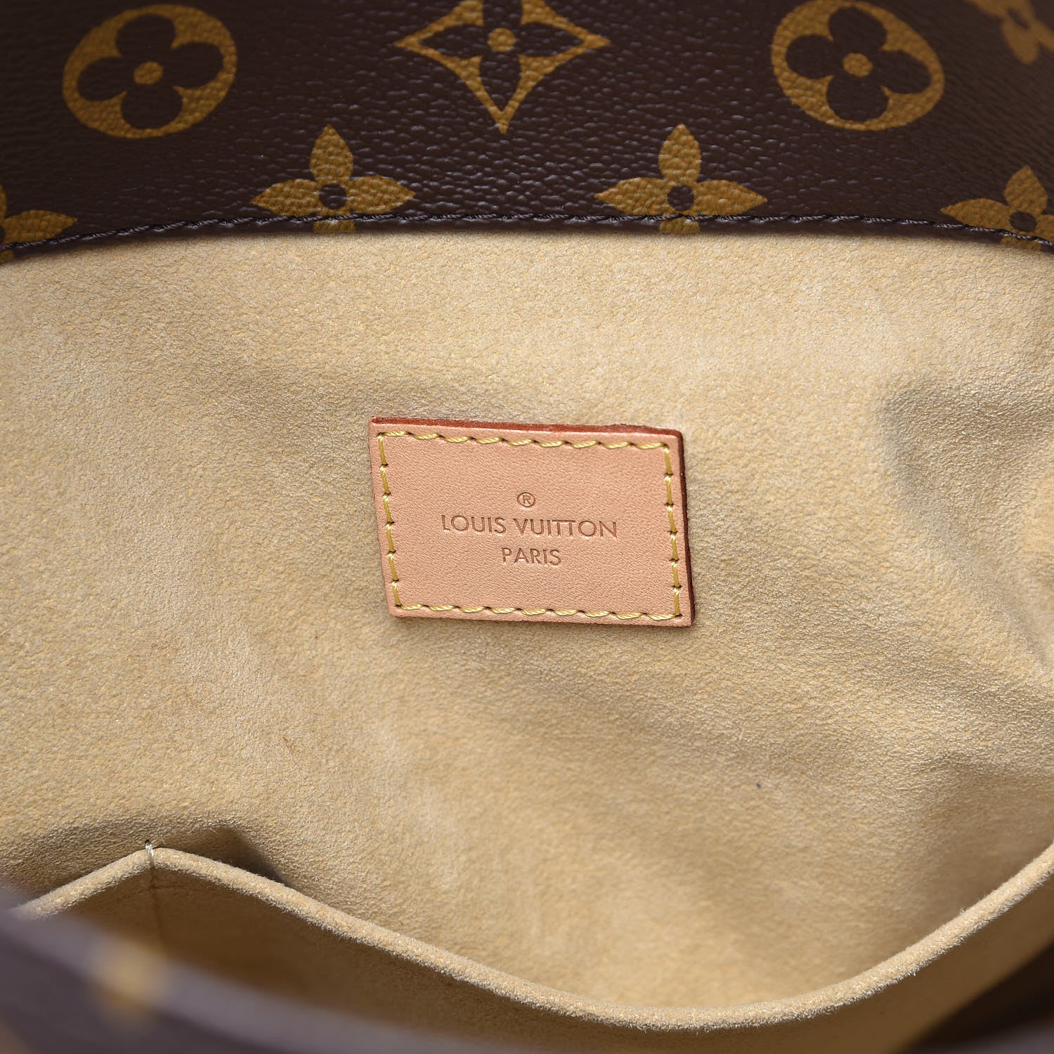 Louis Vuitton Monogram Artsy MM 6 of 12
