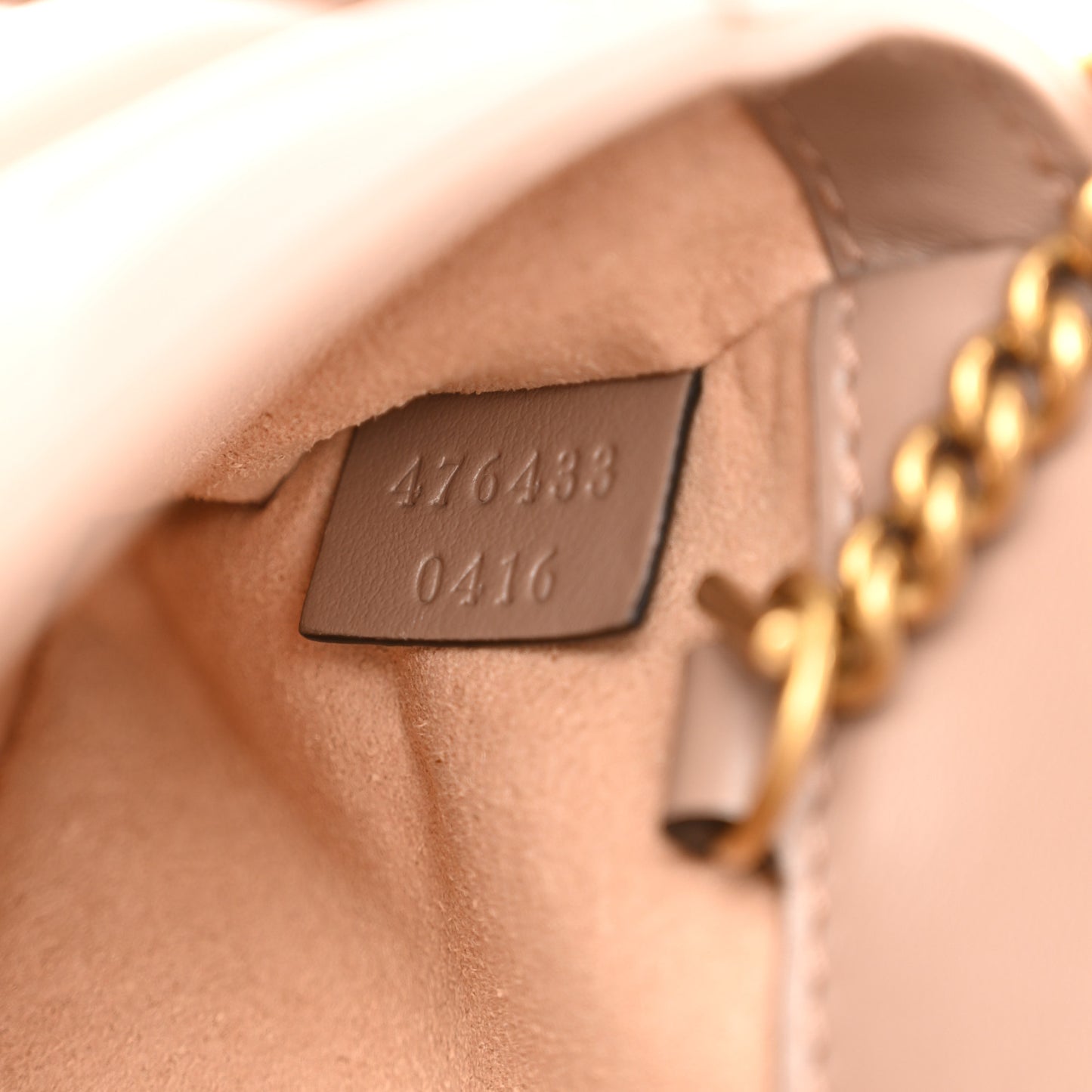 Calfskin Matelasse Super Mini GG Marmont Shoulder Bag Porcelain Rose