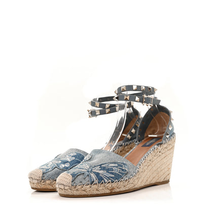 Valentino Garavani Denim Butterfly Embroidered Rockstud Ankle Wrap Espadrille 15/85mm Wedges 39 Light Denim 3 of 7