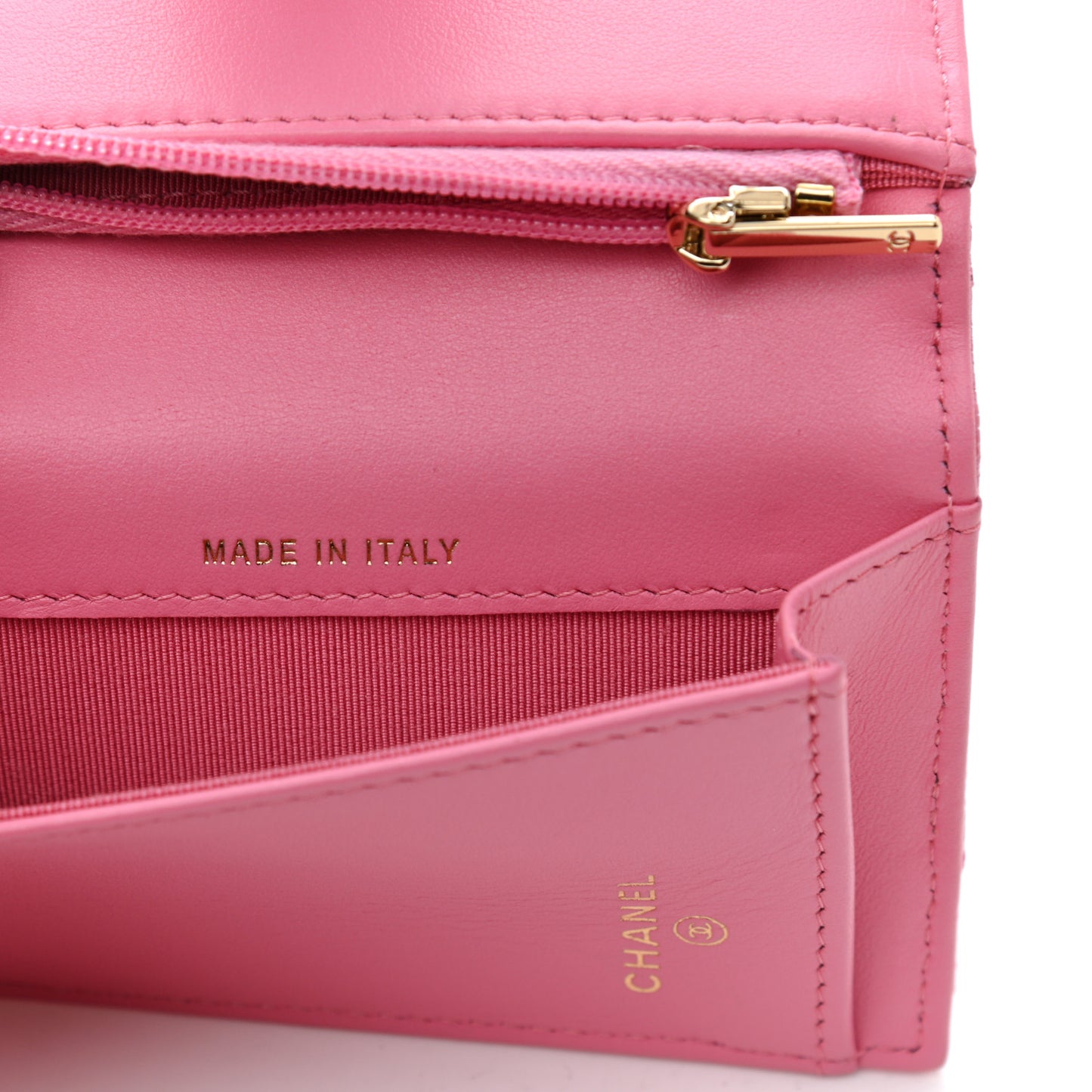 Caviar Quilted Small Classic Wallet Pink