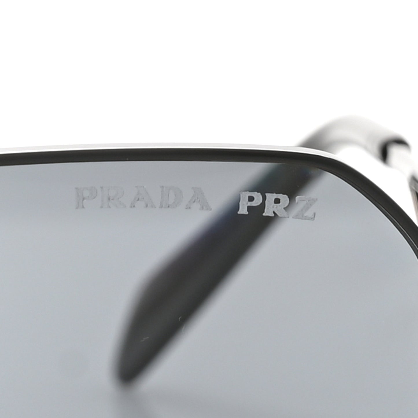 Metal Symbole Triangle Logo Sunglasses SPR A51 Black