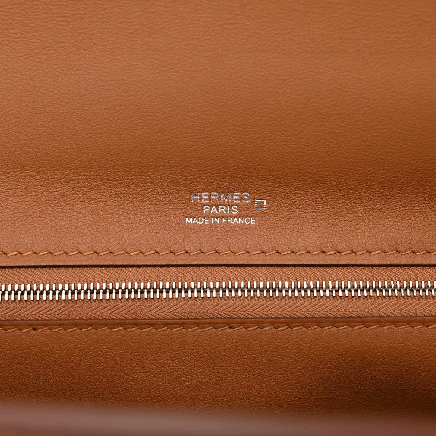 Togo Matte Alligator Swift Touch 35 24/24 Gold