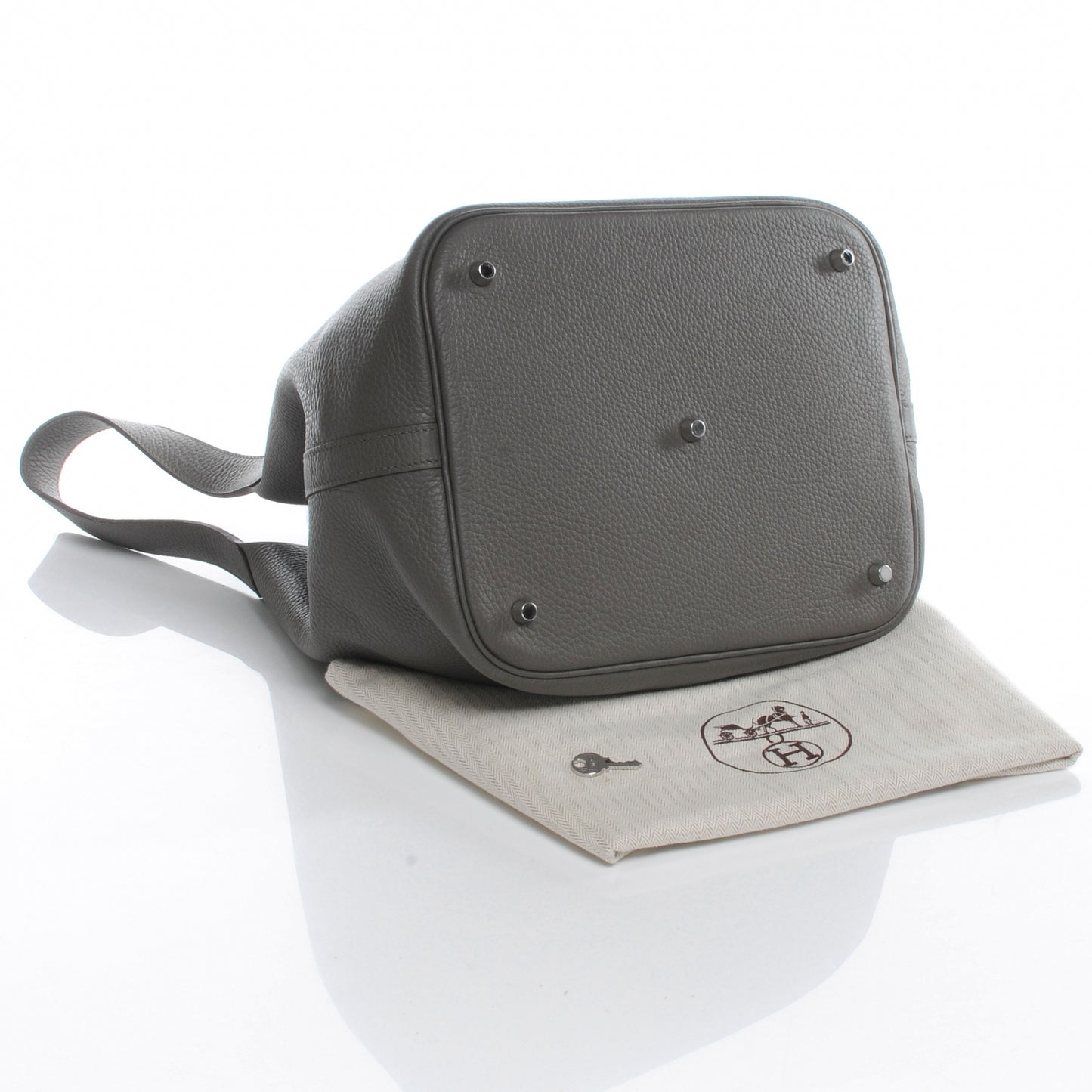Taurillon Clemence Picotin Lock GM Graphite