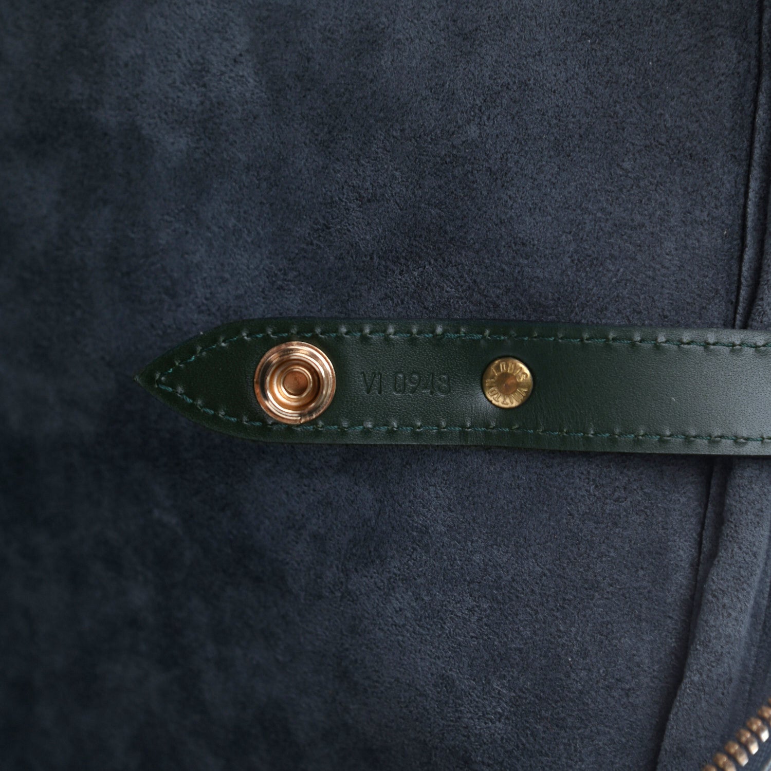 Louis Vuitton Taiga Helanga 1 Poche Epicea 9 of 9
