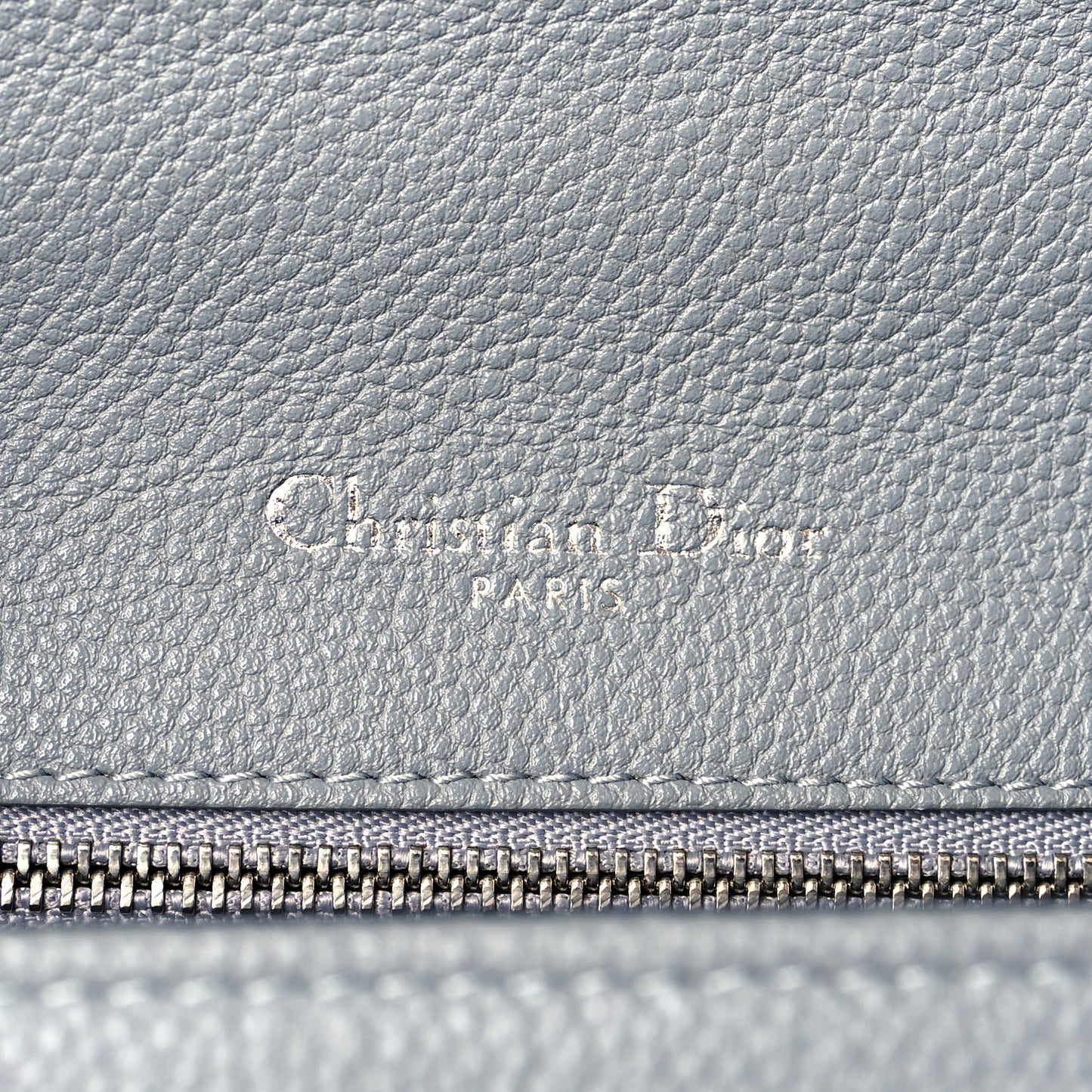 Grained Calfskin Medium Diorama Flap Bag Gris