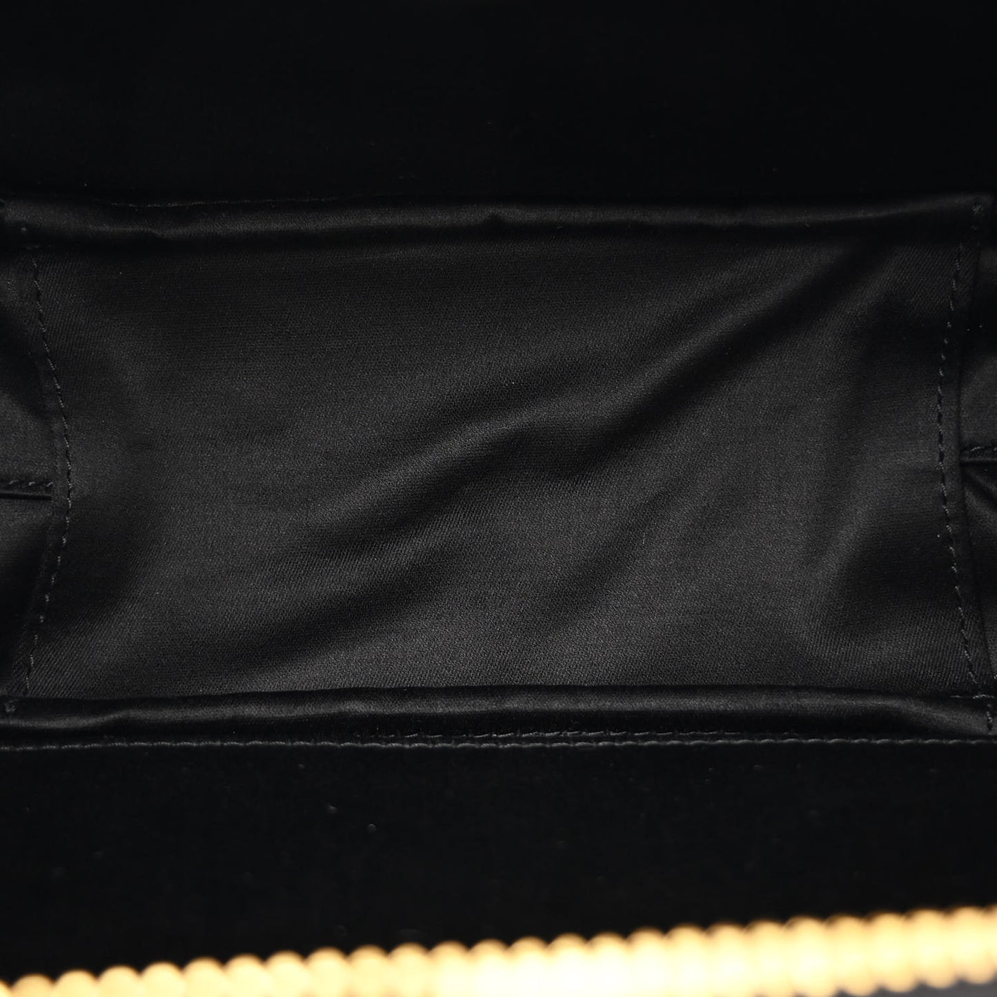 Softy Logo Embossed Small Chain Shoulder Bag Black