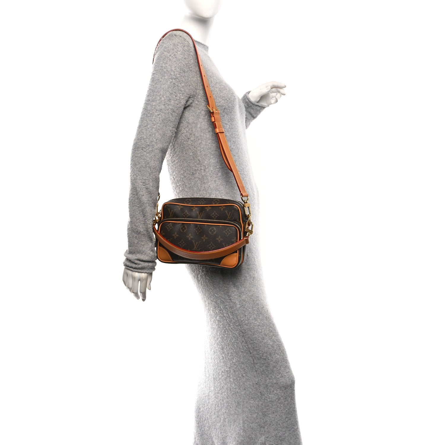 Louis Vuitton Monogram Archive Nil NM 2 of 10