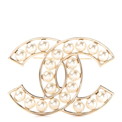 Chanel Pearl CC Brooch Light Gold 1 of 5