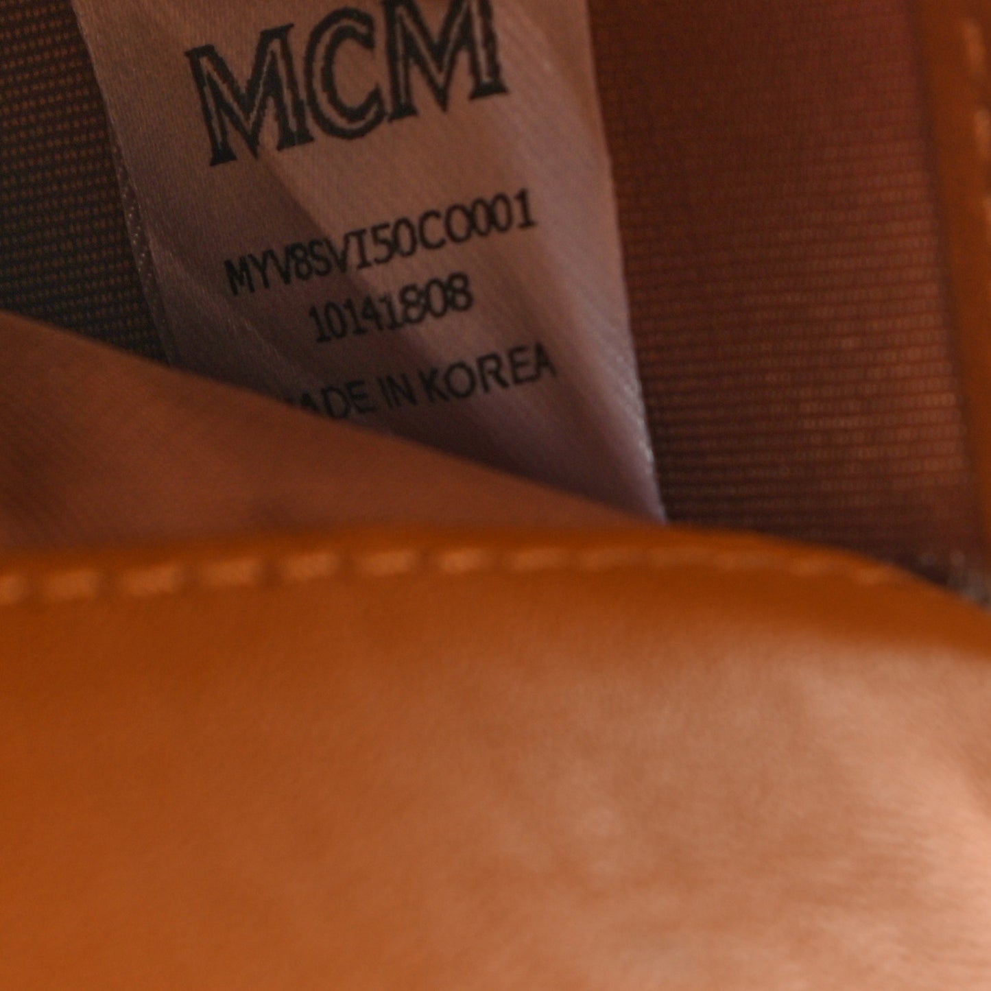 Visetos Bi-Fold Long Wallet Cognac