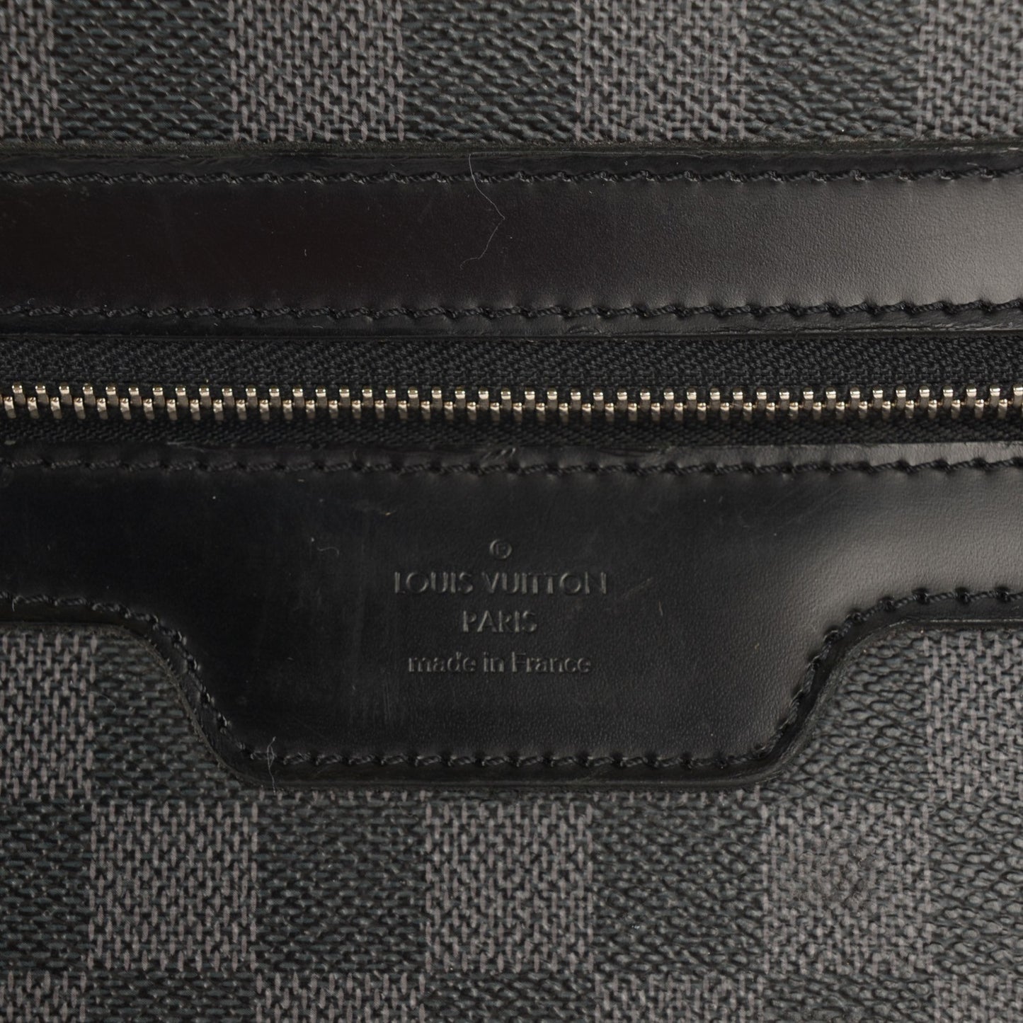 Damier Graphite Pegase 55