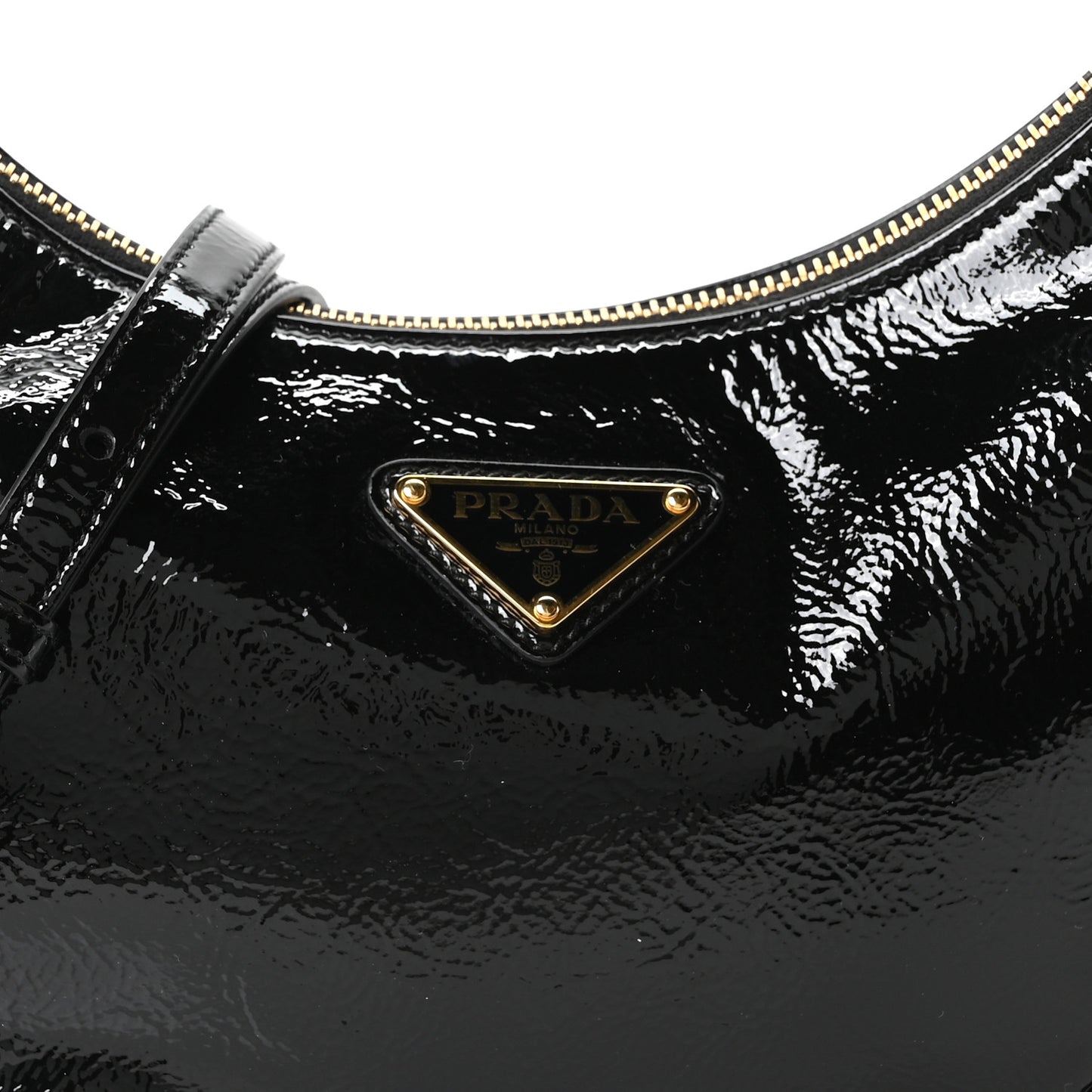 Patent Naplak Arque Shoulder Bag Black