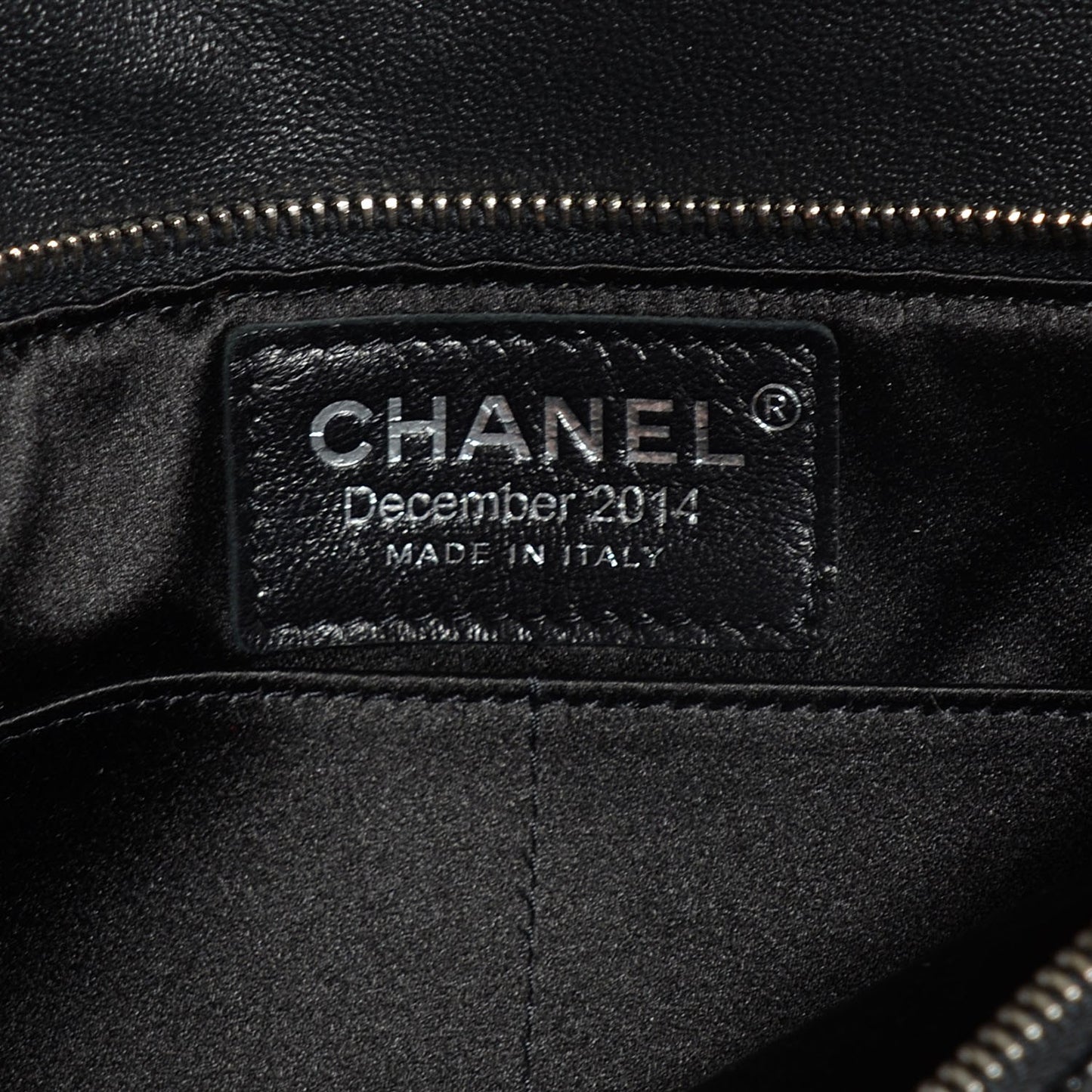 Iridescent Quilted Chain Clutch Black