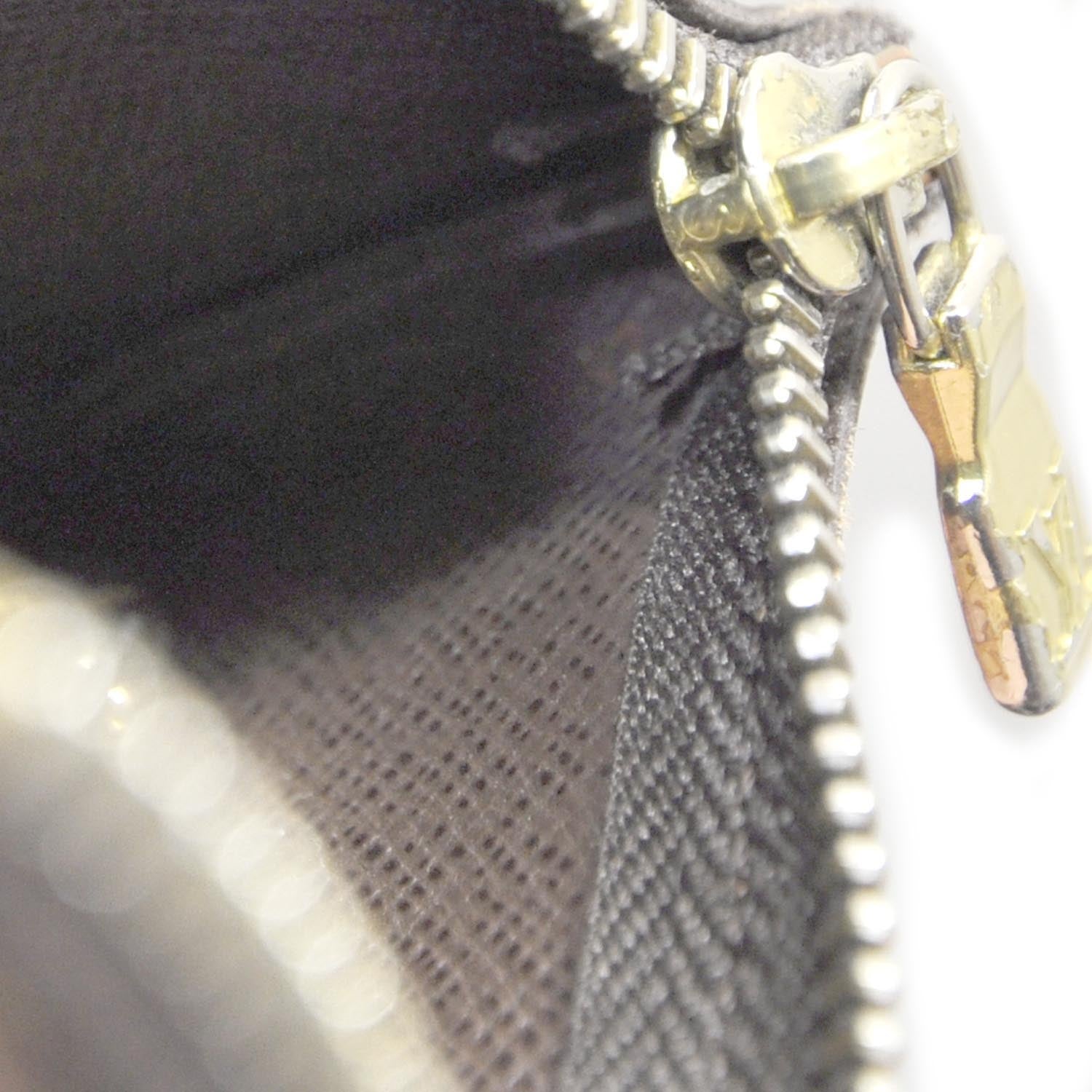 Louis Vuitton Damier Ebene Key Pouch 8 of 8