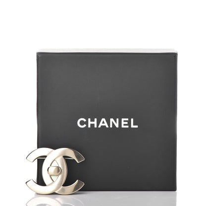 Chanel CC Turnlock Brooch Gold 5 of 5