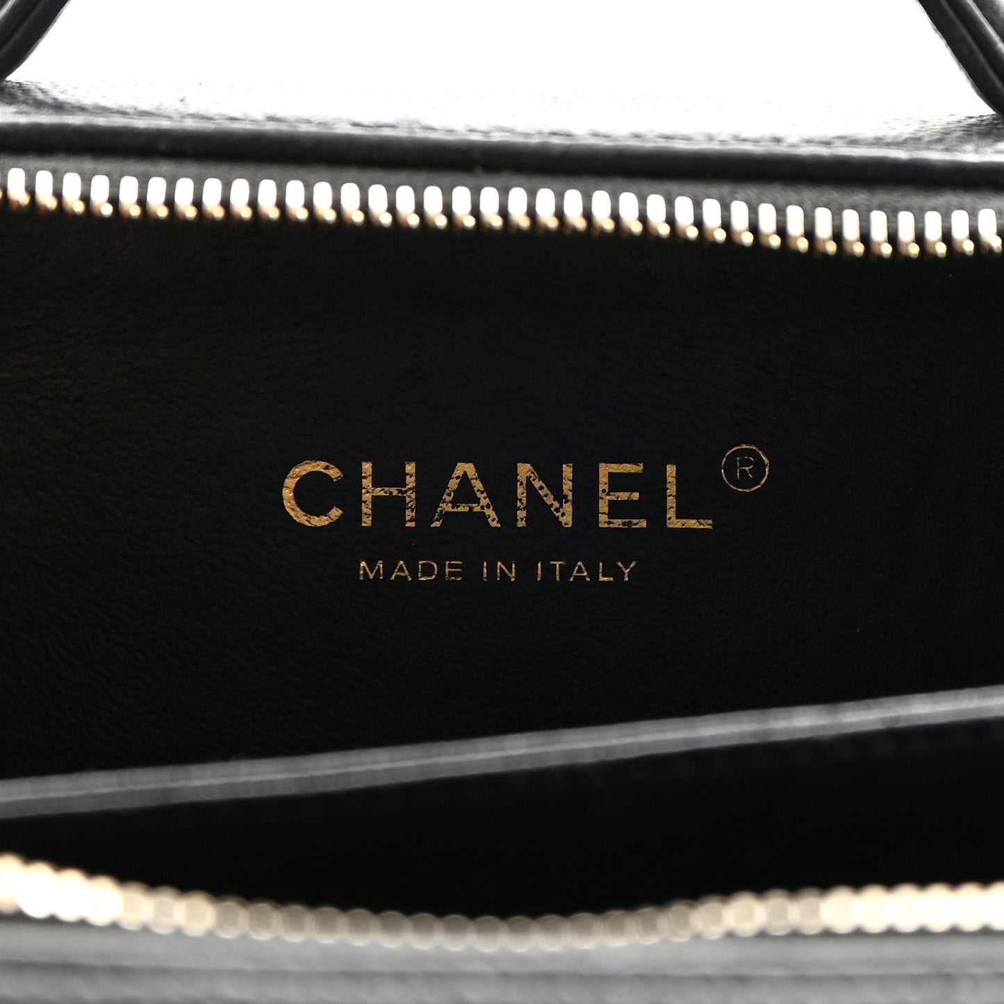 Caviar Quilted Small CC Filigree Vanity Case Black