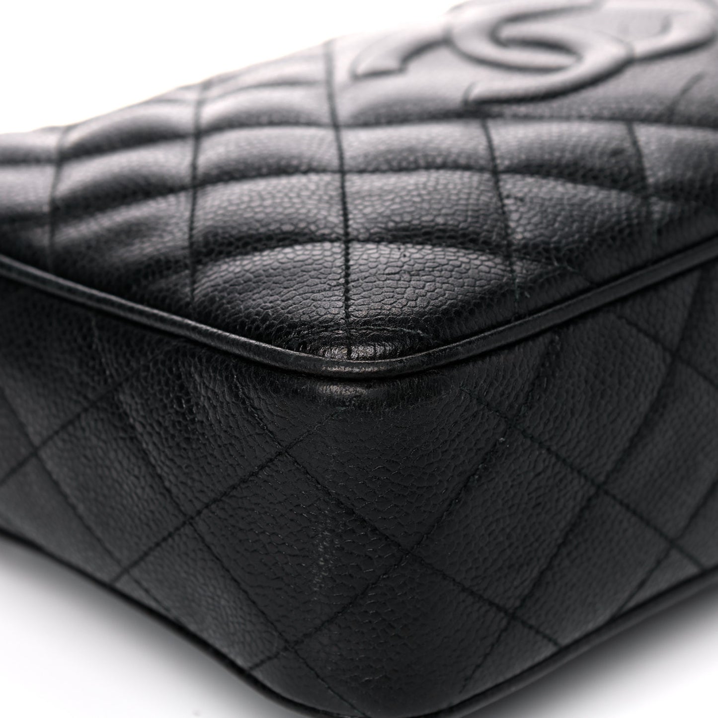 Caviar Quilted CC Camera Case Black