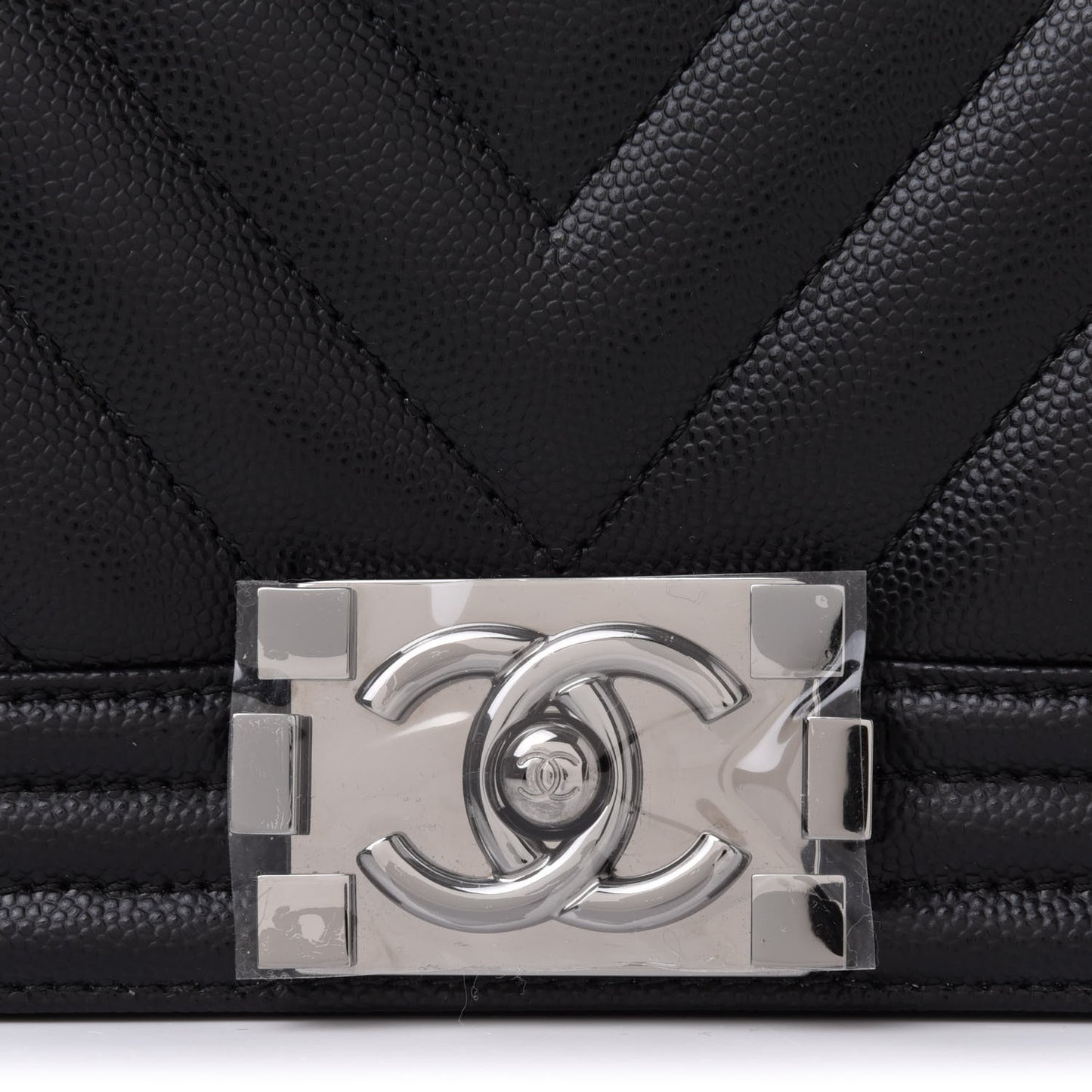 Caviar Chevron Quilted Small Boy Flap Black