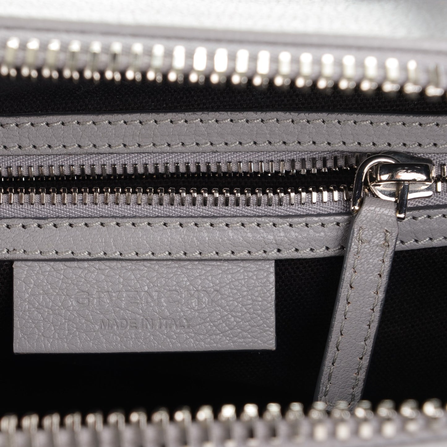 Sugar Goatskin Small Antigona Pearl Grey