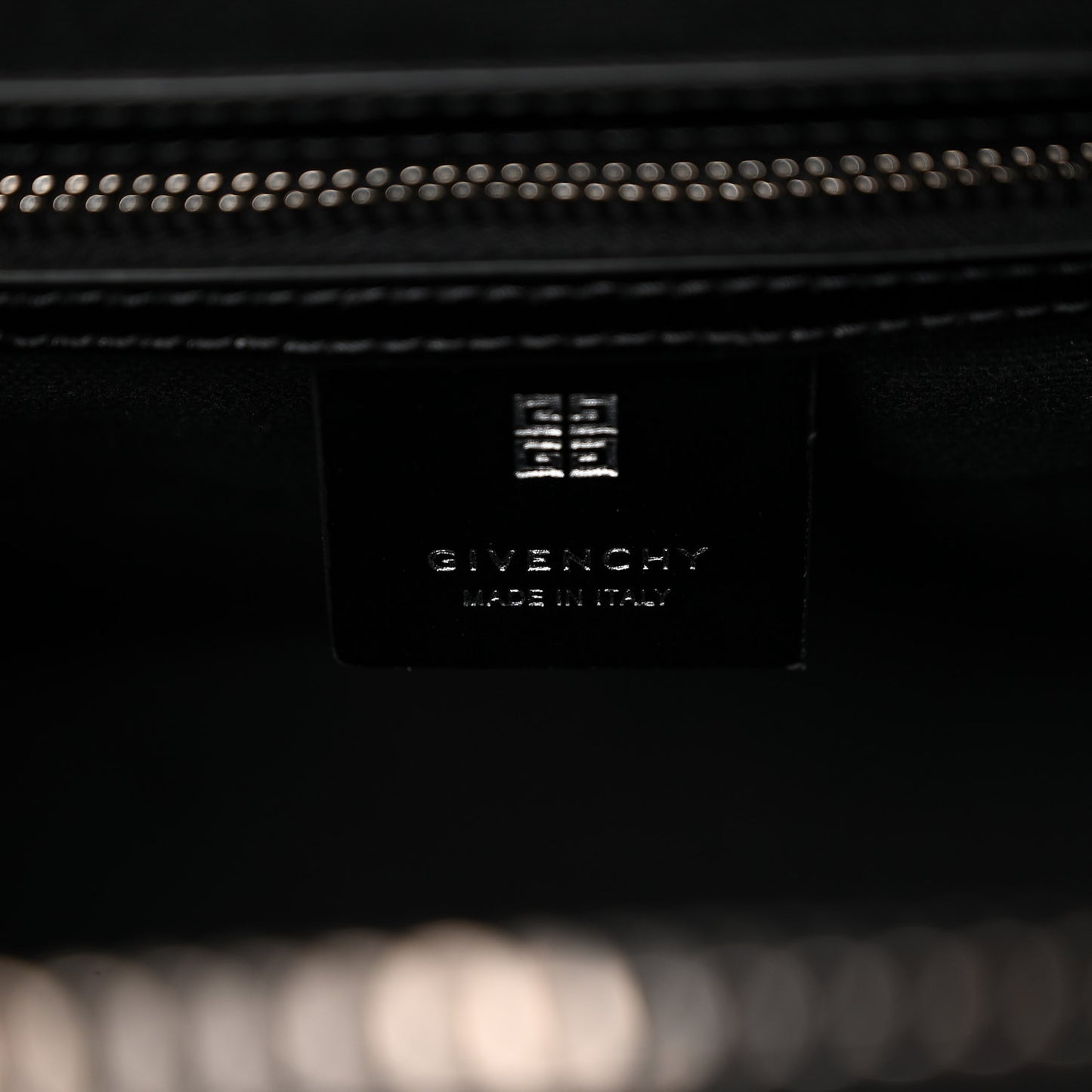 Shiny Lord Calfskin Small Antigona Black