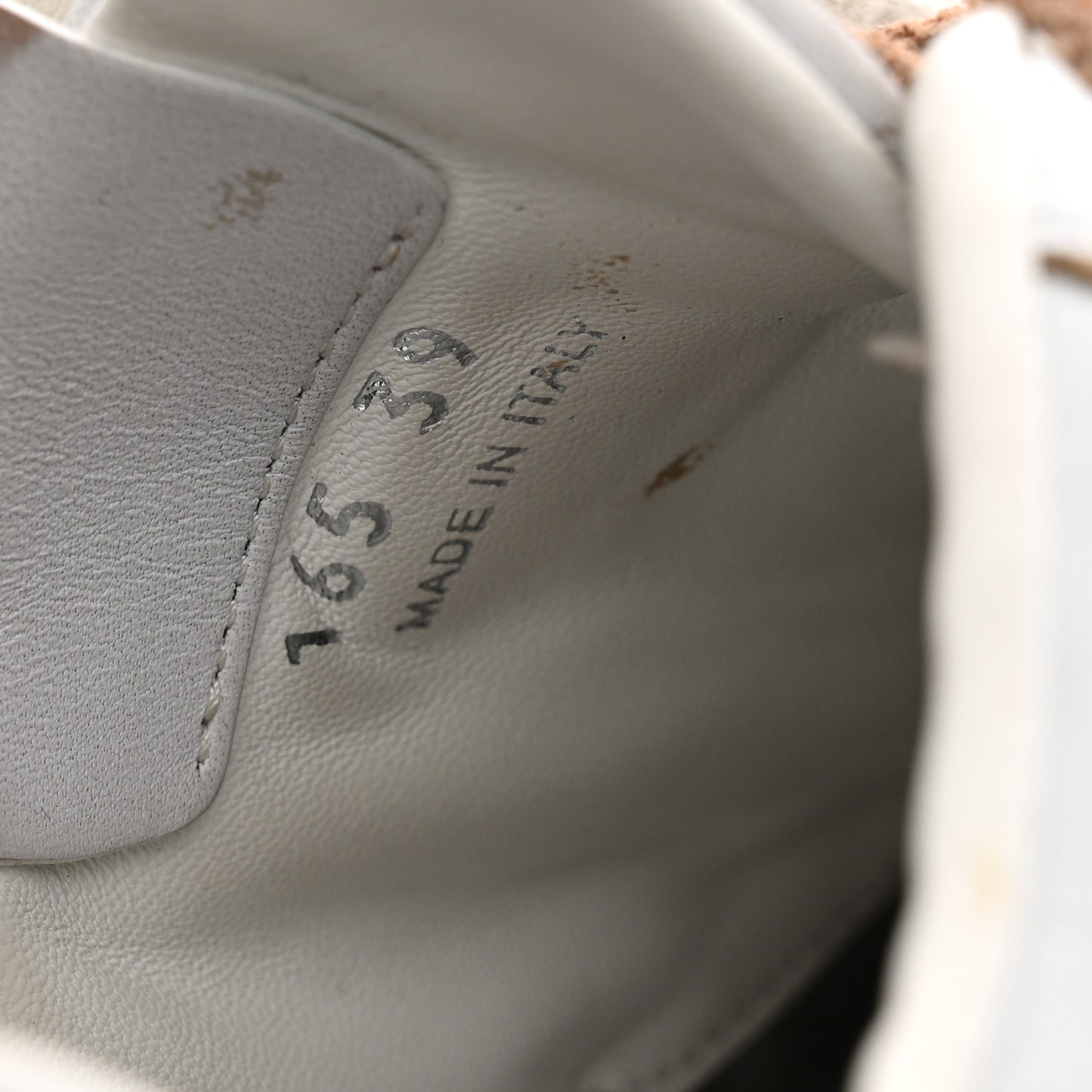 X NEW BALANCE Bleached Calfskin 530 SL Sneakers 39 White